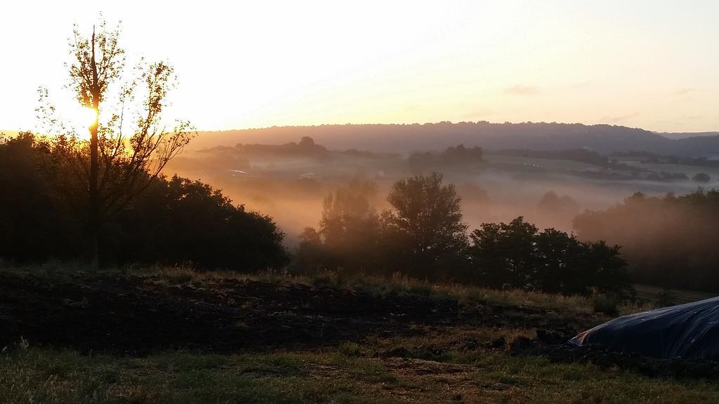 Gite Au Lac Du Gouyre Puygaillard-de-Quercy Экстерьер фото
