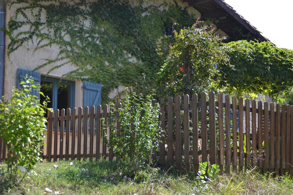 Gite Au Lac Du Gouyre Puygaillard-de-Quercy Экстерьер фото