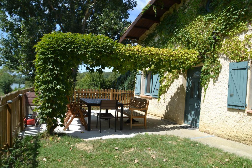Gite Au Lac Du Gouyre Puygaillard-de-Quercy Экстерьер фото